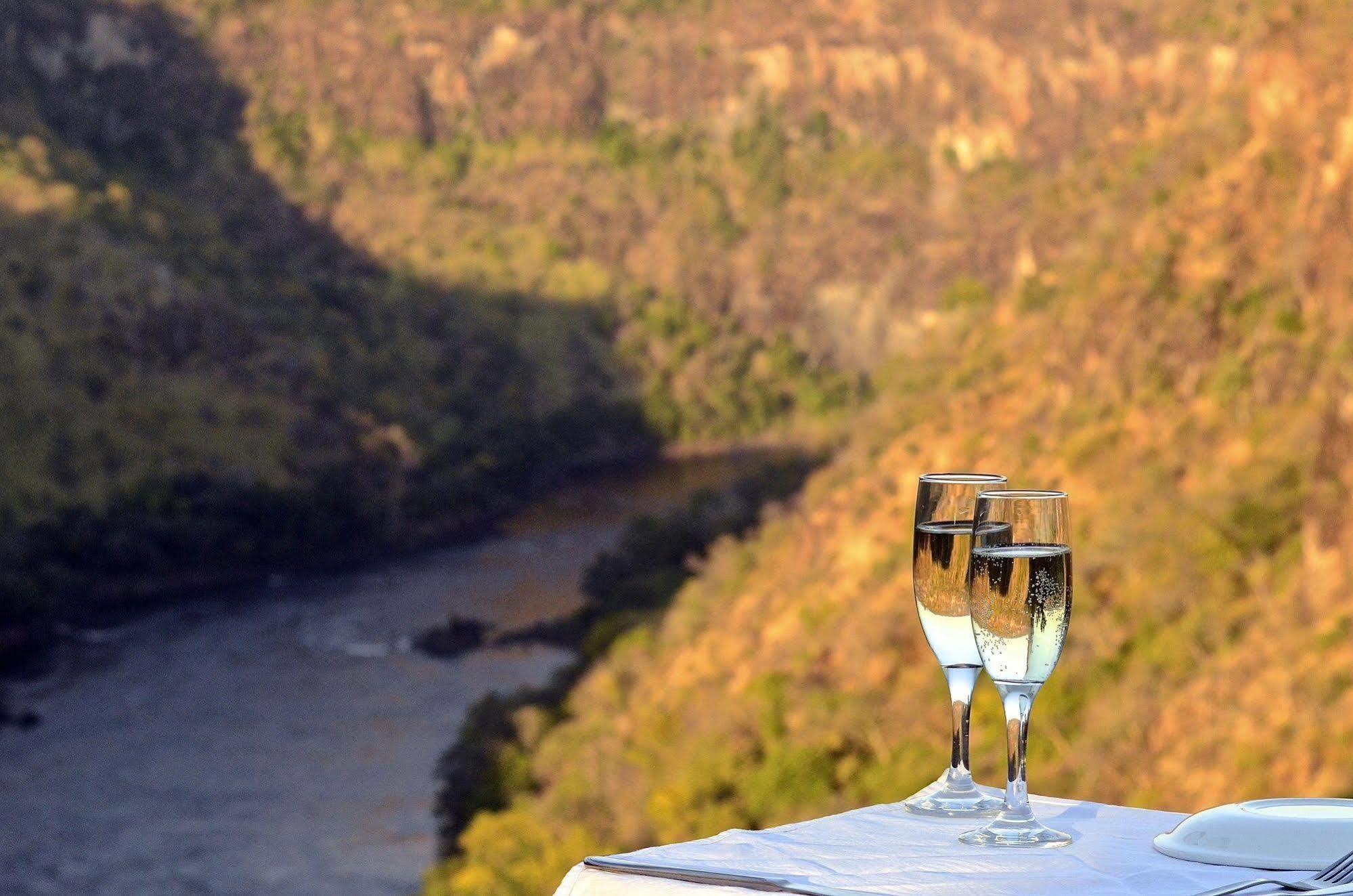 Gorges Lodge Виктория Фолс Екстериор снимка